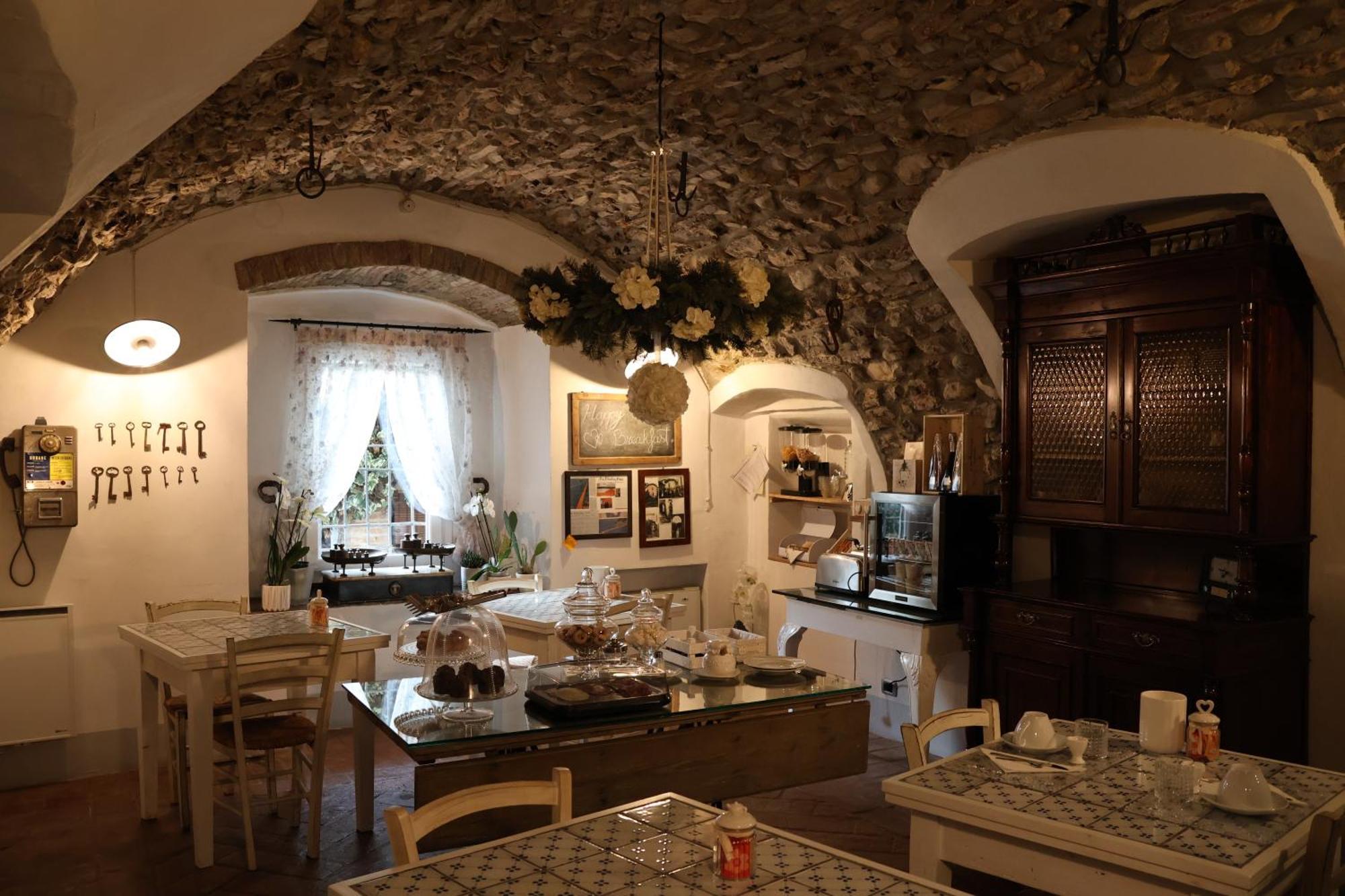 Bed And Breakfast Casa Del Nonno Adrara San Rocco Eksteriør bilde
