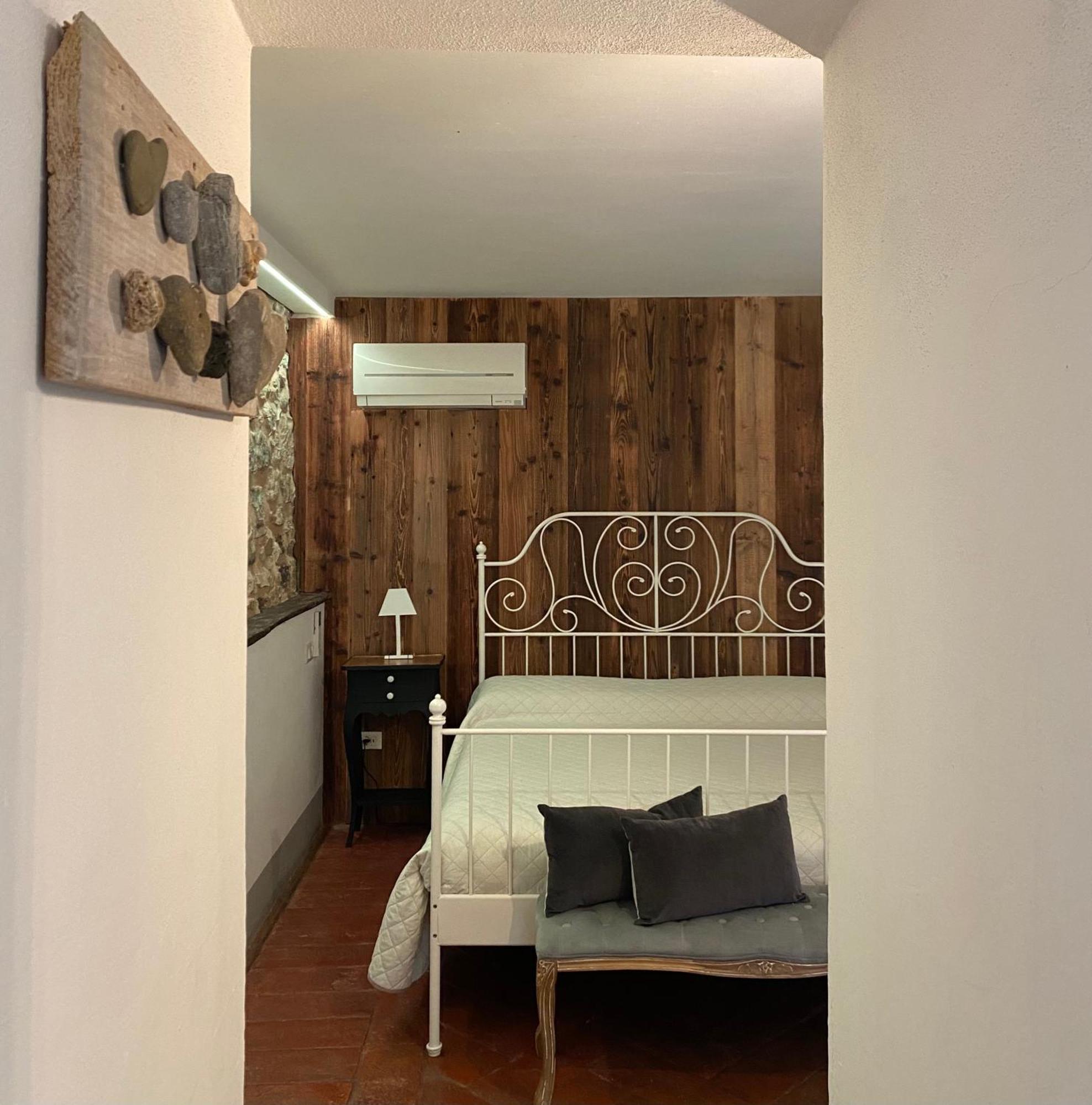 Bed And Breakfast Casa Del Nonno Adrara San Rocco Eksteriør bilde