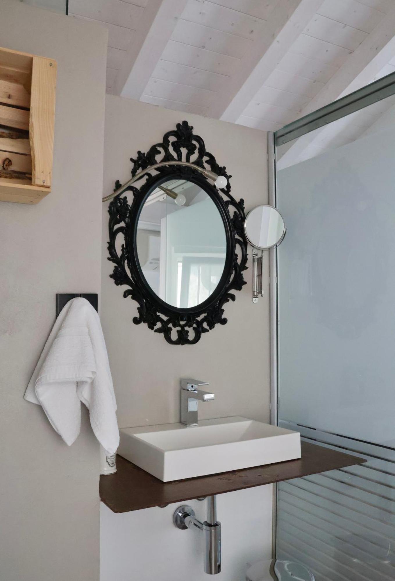 Bed And Breakfast Casa Del Nonno Adrara San Rocco Eksteriør bilde